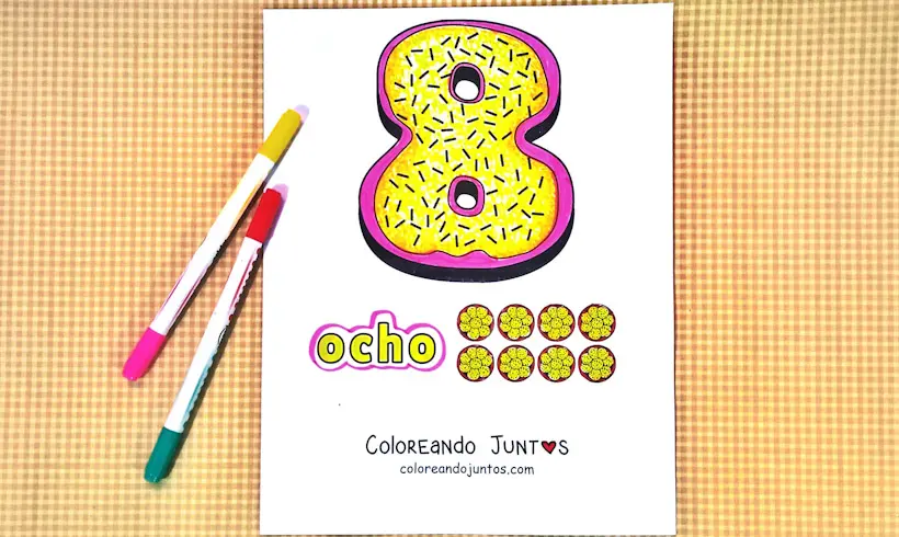 Dibujo del número 8 coloreado por Coloreando Juntos
