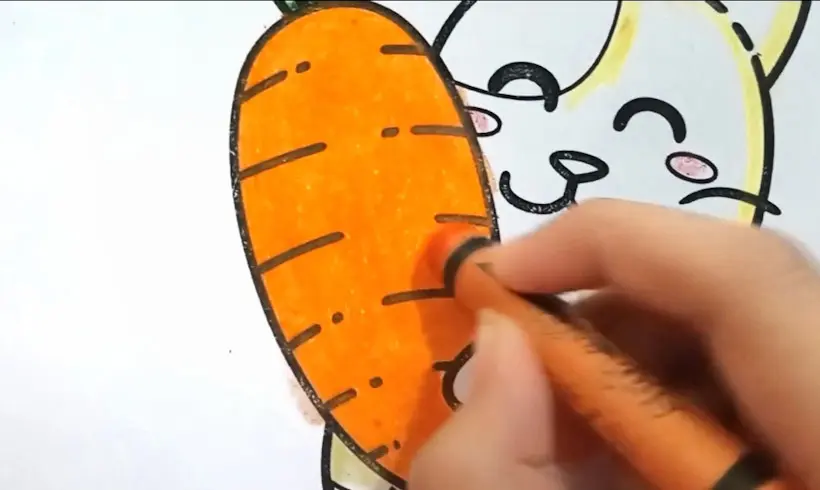 Paso 3 para aplicar el grattage o raspado con crayones de cera