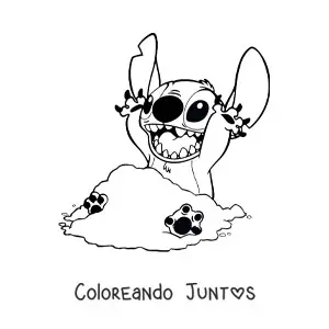 Stitch jugando en la arena